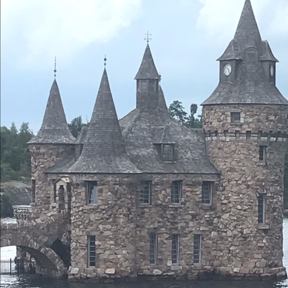 Meet your Posher, Susan - Picture 3 of 4